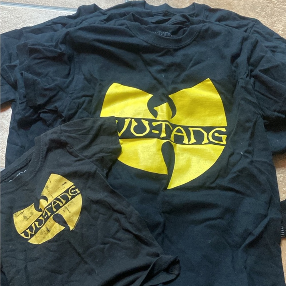 Kids large wutang Black T-Shirt